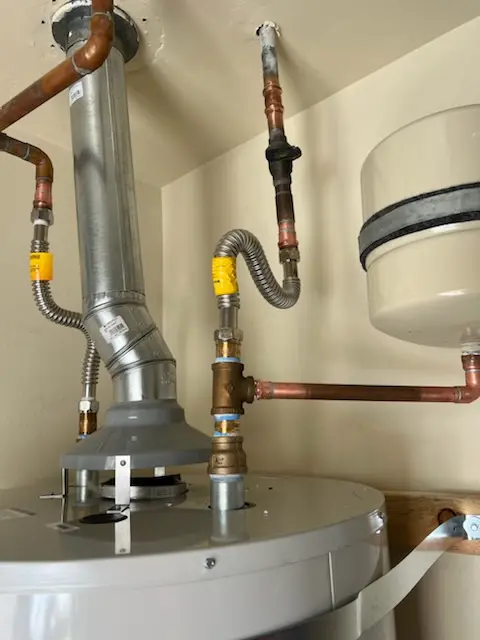 Water heater installation and plumbing repair in Hunt Club Estates